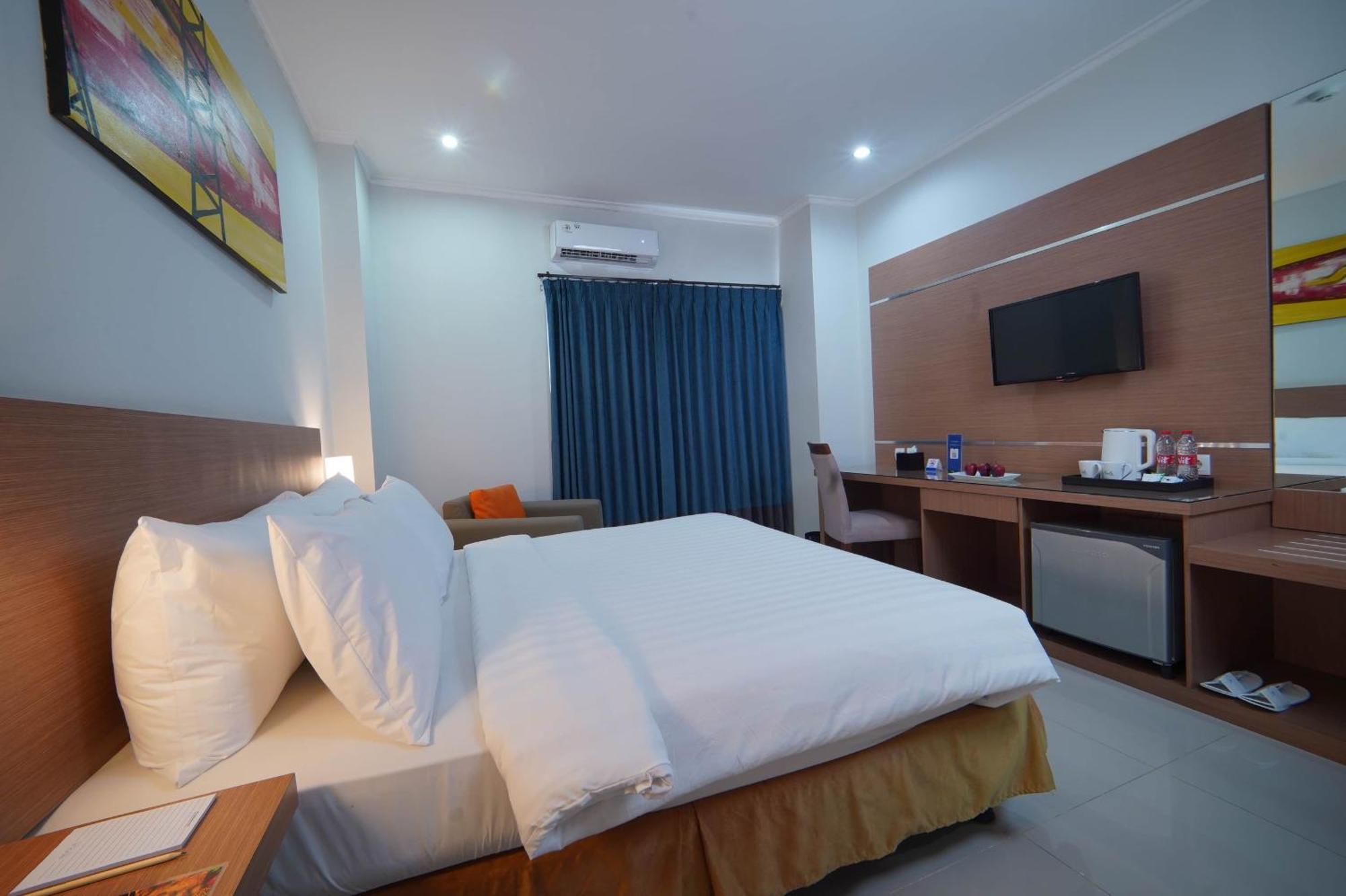 Noola Hotel Cilacap Exterior photo