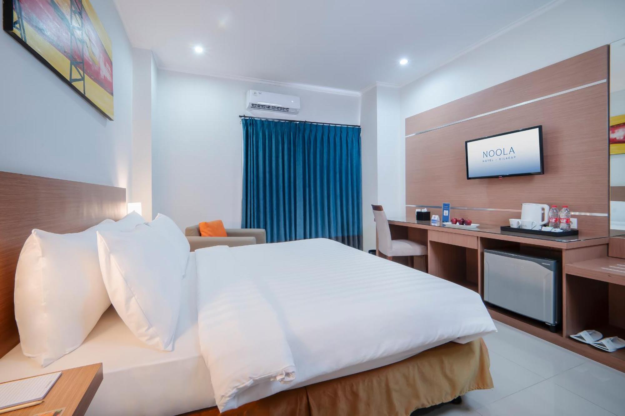 Noola Hotel Cilacap Exterior photo